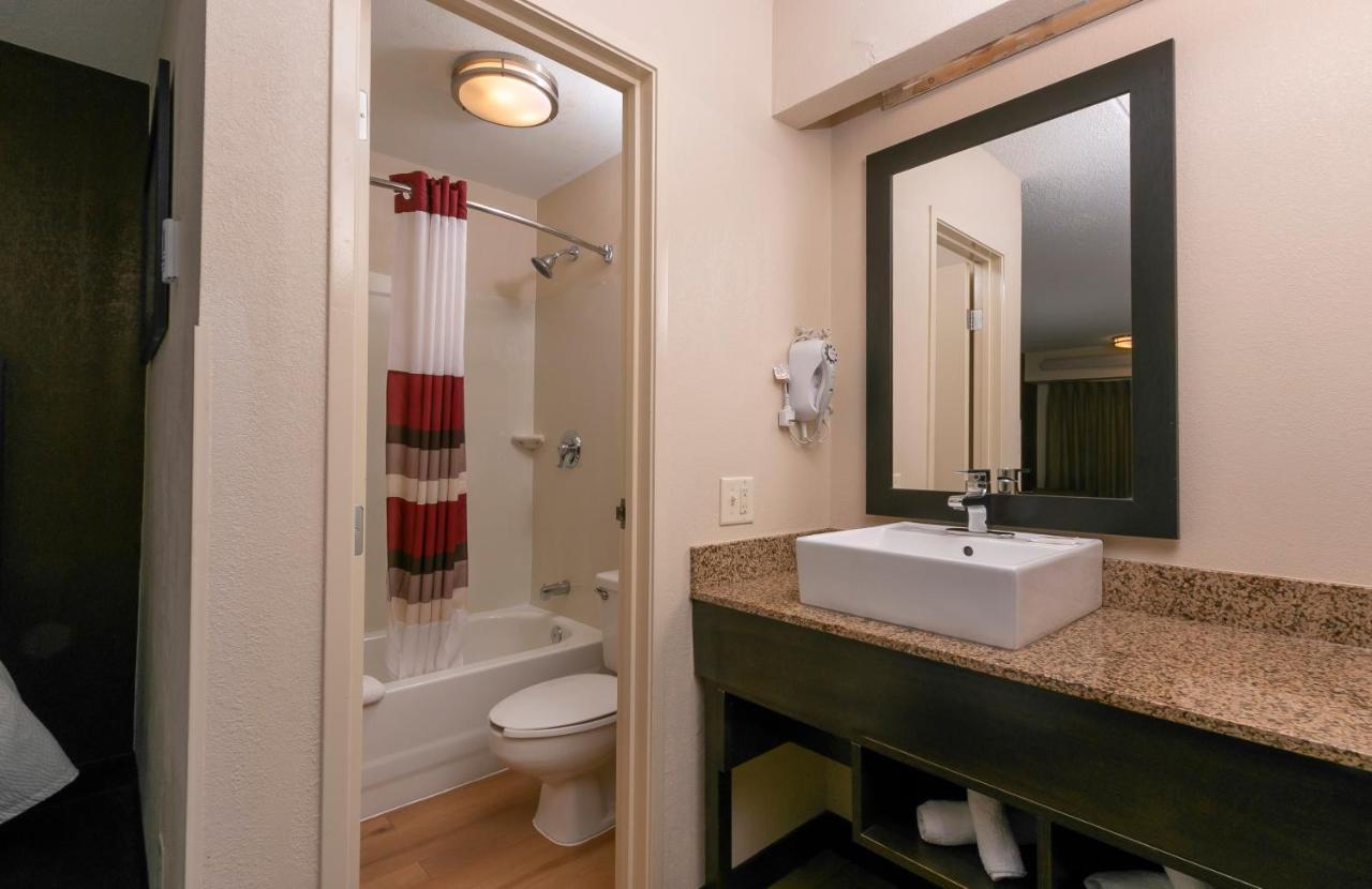 Red Roof Inn Plus+ Columbus-Ohio State University Osu المظهر الخارجي الصورة