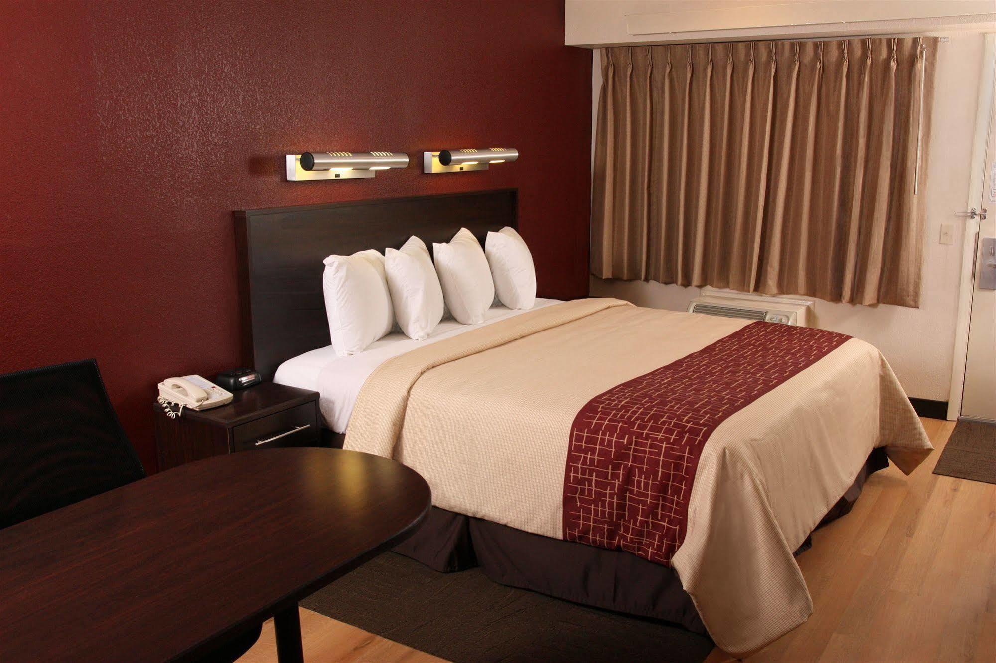 Red Roof Inn Plus+ Columbus-Ohio State University Osu المظهر الخارجي الصورة