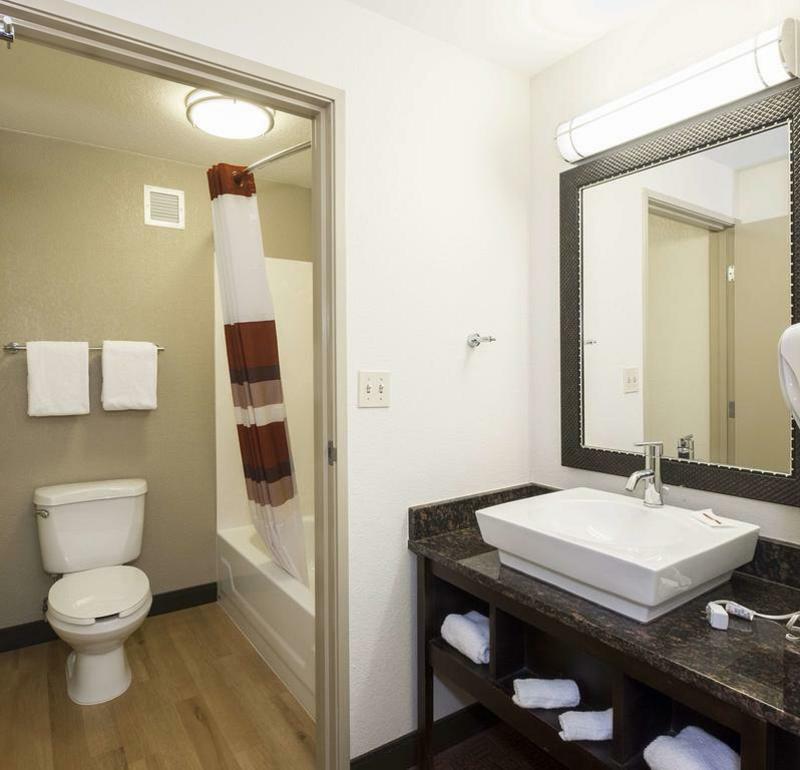 Red Roof Inn Plus+ Columbus-Ohio State University Osu المظهر الخارجي الصورة